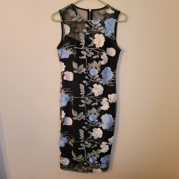 Calvin Klein Embroidered Black Floral Dress Size 4 - Picture 4 of 10